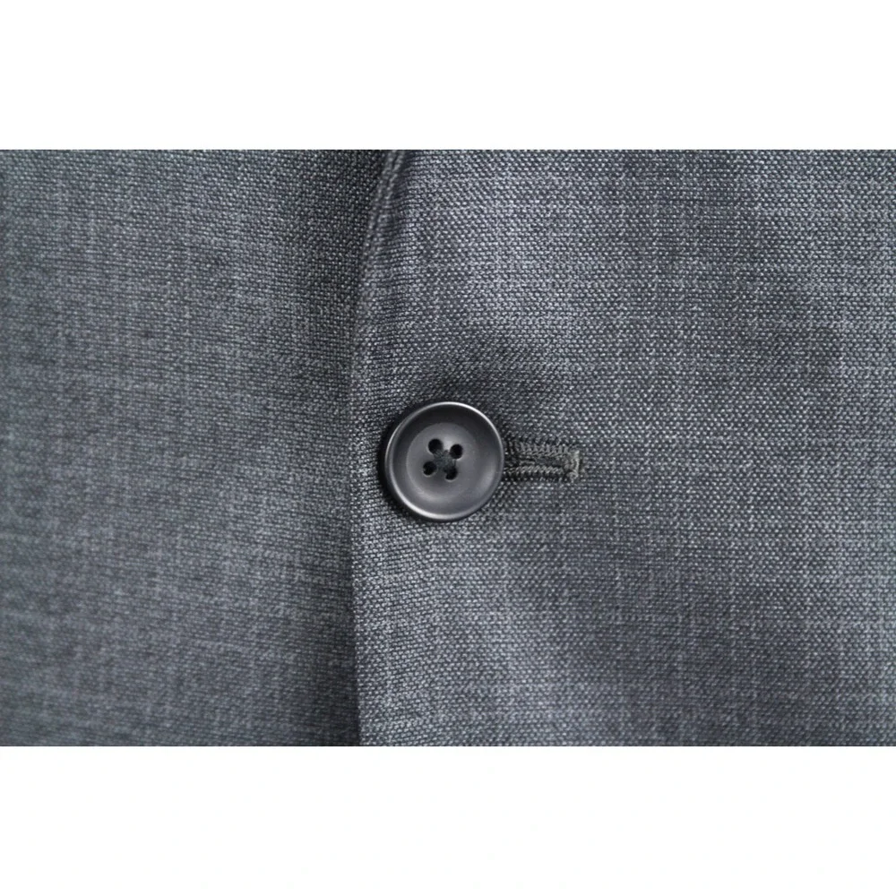 Kenneth Cole Reaction Men's 2-pc Suit  Blazer Slim Fit Pants 40R 34Wx32L E091312